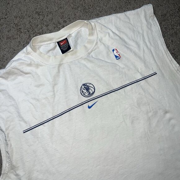 Dallas Mavericks Nike Sleeveless Shirt Size 2XL Mens Center Swoosh Team NBA - Picture 1 of 7